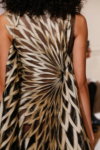 Look 77